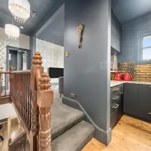 Celestial Free Parking Apartment Hobart